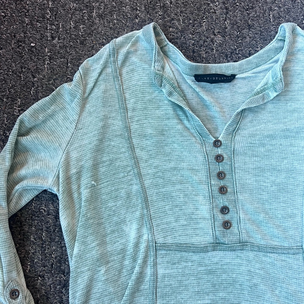 Jane + Delancey 3/4 Sleeve Henley Top! Waffle Knit! Burnt Green - Medium!